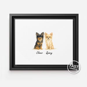 Może przedstawiać: Oprawiony wydruk na płótnie z akwarelowymi ilustracjami dwóch psów rasy Chihuahua, jeden czarny i brązowy, drugi kremowy. Imiona "Clover" i "Quincy" są napisane poniżej kursywą. Białe koło z napisem "FAST TURNAROUND" znajduje się w prawym dolnym rogu.