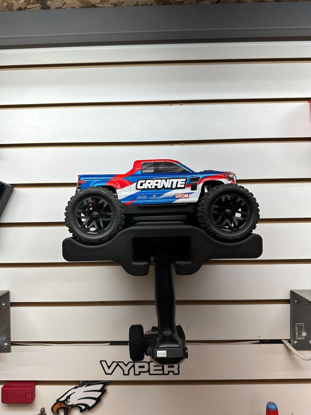 Wall Mount for the Arrma Granite Grom Truck and Remote