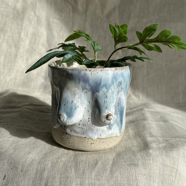 Boobie planter handmade ceramic, gift, gift for her body positivity, green, plants, unique, gift