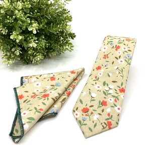 Dusty Green Floral Necktie & Pocket Square Set: Wedding Groomsmen Tie
