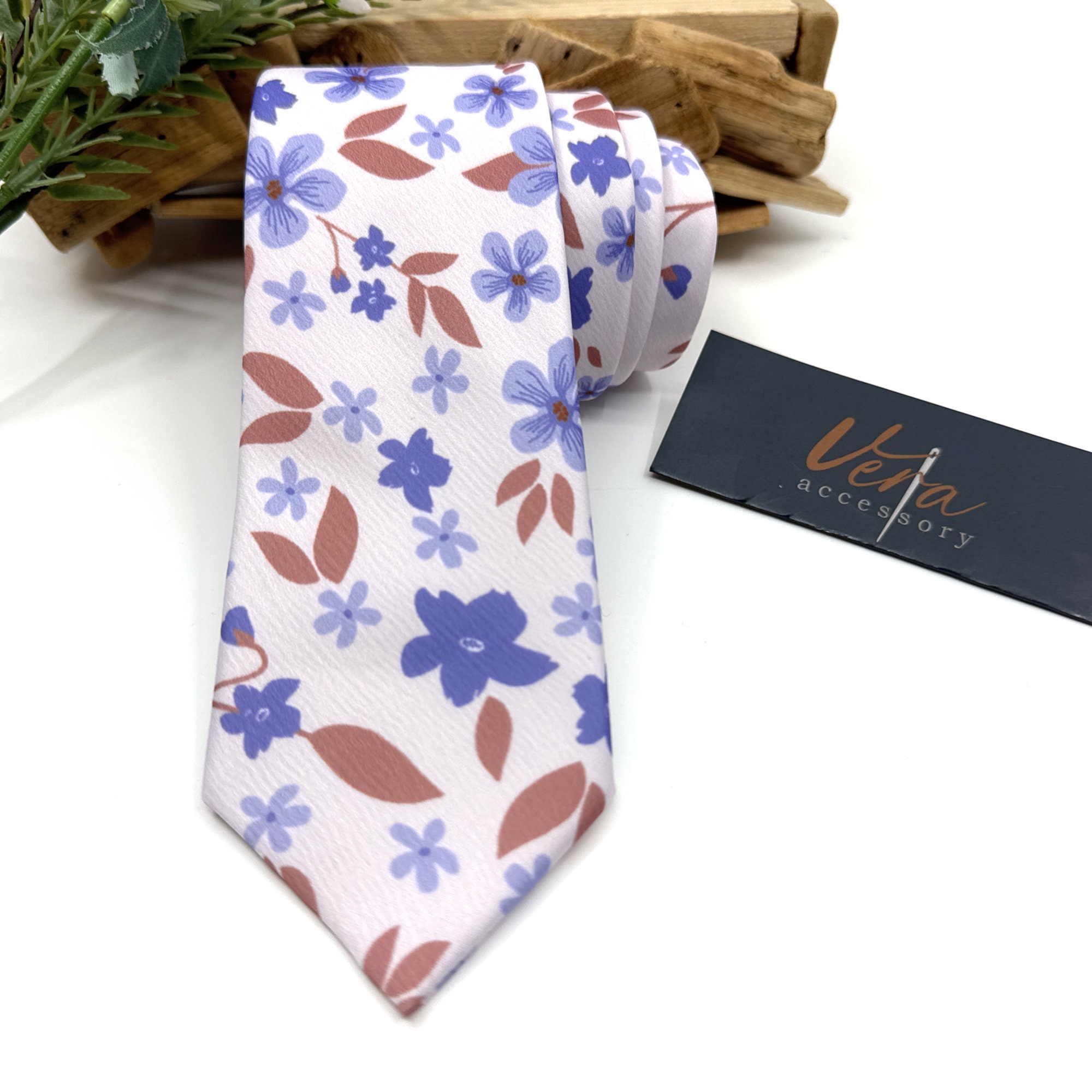 Lavender Floral Necktie: Groom Wedding Tie