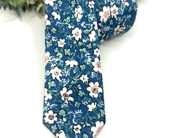 Indigo Blue Floral Necktie: Wedding Groomsman Gift Tie
