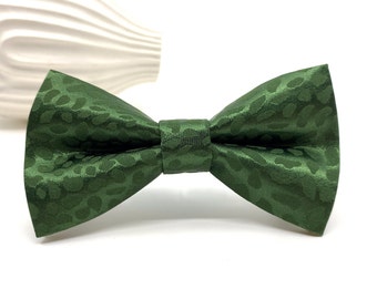 Emerald Green Bow Tie, Satin Bow Tie, Wedding Bow Tie, Groom's Bow Tie, Ring Bearer, Groomsman Bow Tie, Men's Bow Tie, For Boys, Kids