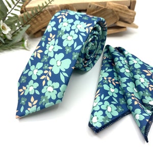 Corbata floral verde salvia polvorienta, corbata azul marino, corbata de boda, corbata floral para hombre, corbata floral para boda, corbata floral para padrinos de boda, corbata de regalo para novio