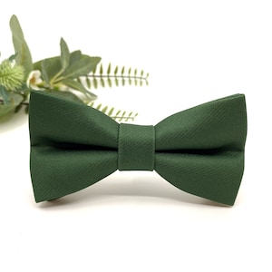 Emerald Green Bow Tie: Handmade Wedding Groomsmen, Ring Bearer