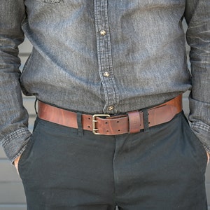 Stitch Mountain Belt Distressed Brown Leather Belt Rugged leather belt Pull-up leather belt double tongue belt image 2