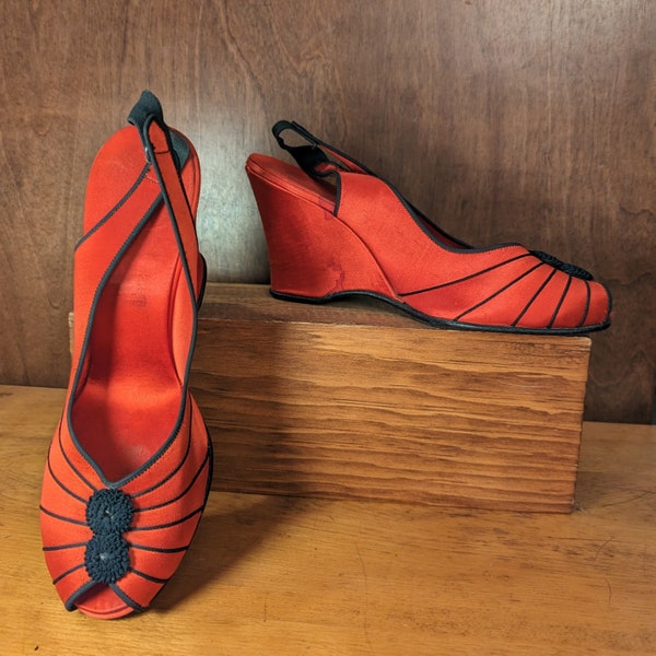 Vintage 1940s Daniel Green Red Satin Wedge Shoes