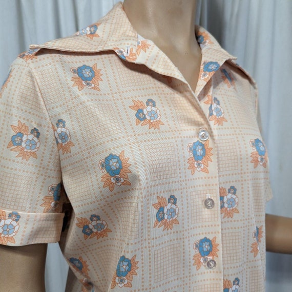 Vintage Floral Pastel Shirt from the 1970s, Butto… - image 2