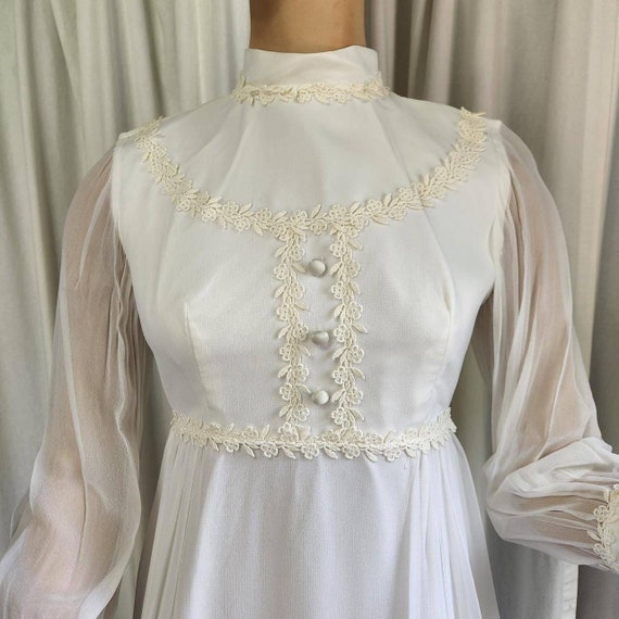 Vintage Wedding Dress from the 1970s Union Made, … - image 3