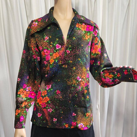 Vintage Neon Floral Shirt from the 1970s Button D… - image 1