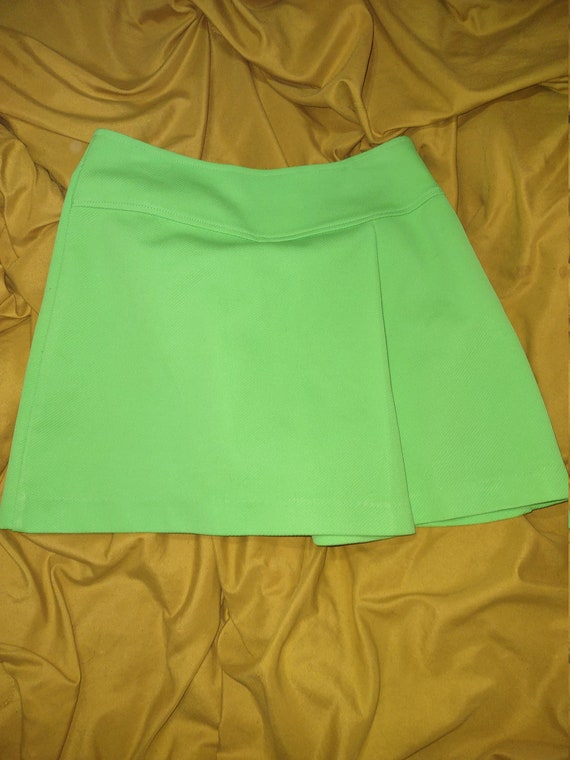 Lime green mini skort