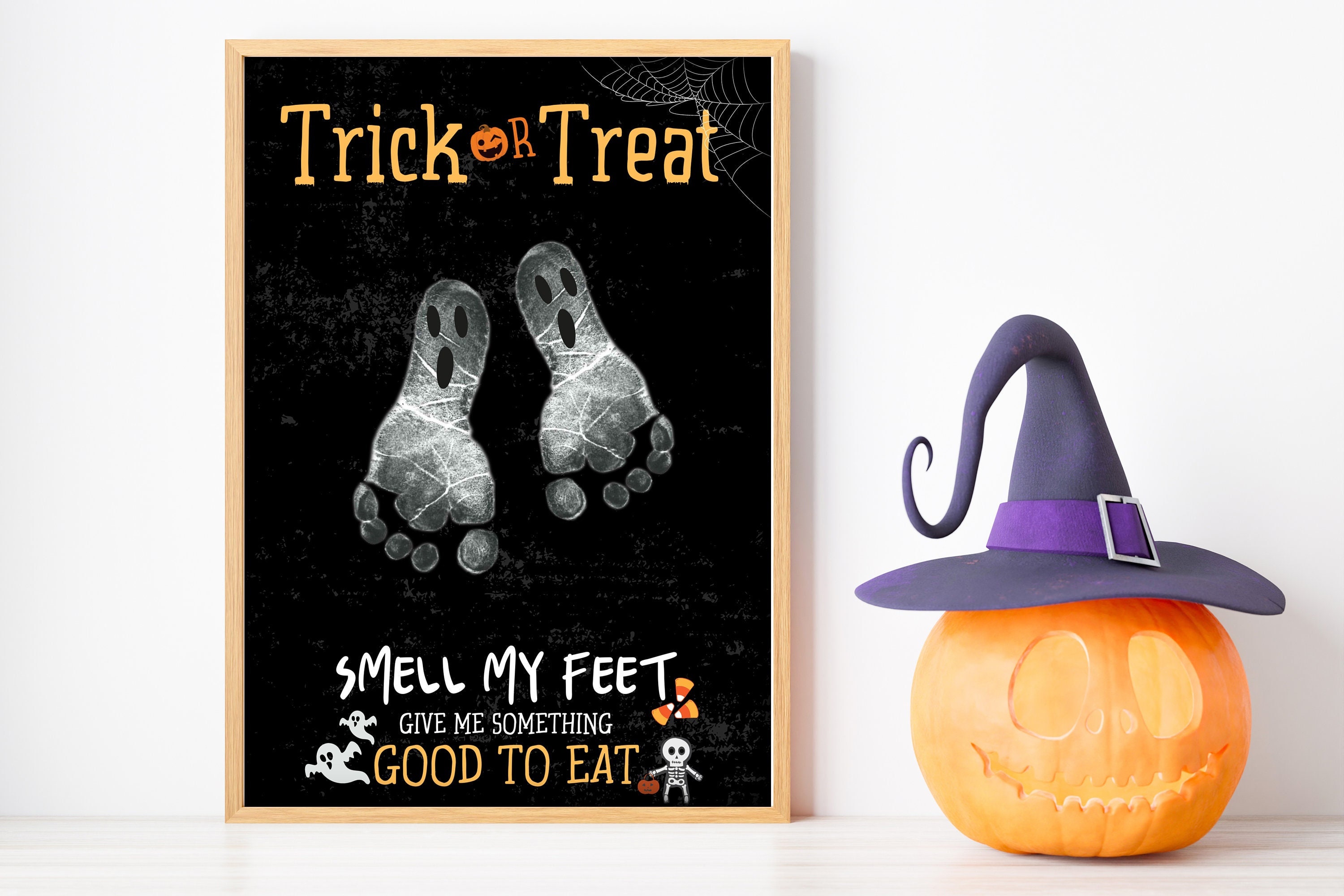 Halloween Footprint Art, Ghost, Trick or Treat Smell My Feet Footprint ...