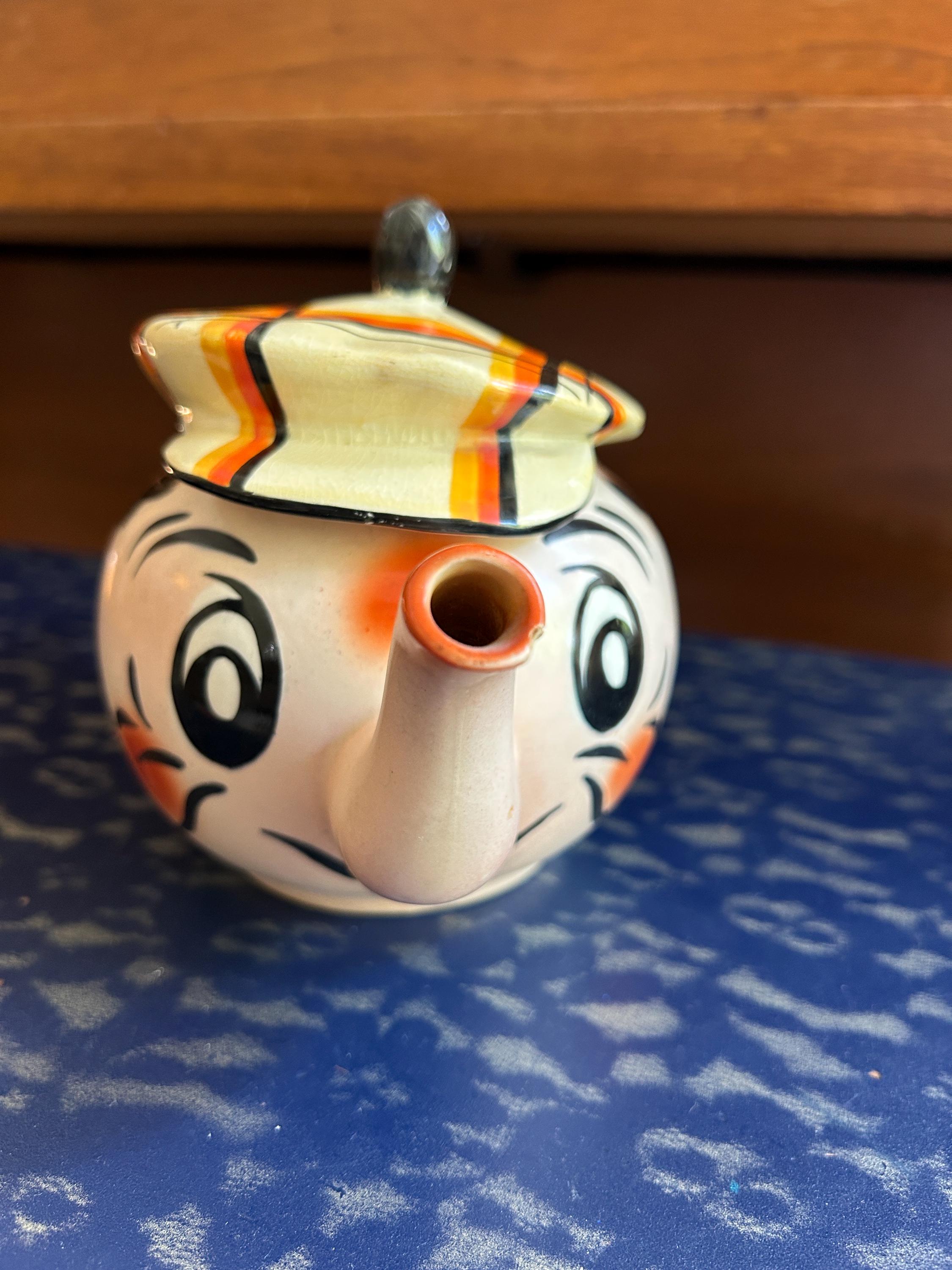 1950's Wade Golfing ANDY CAPP Ceramic Teapot Made in England Hand