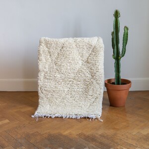 Berber carpet Beni Ouarain – 63x98cm