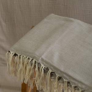 Moroccan blanket 100% organic cotton, baby blanket, fine and soft, bed throw, summer bedspread, picnic and beach - 150x250 - Gray