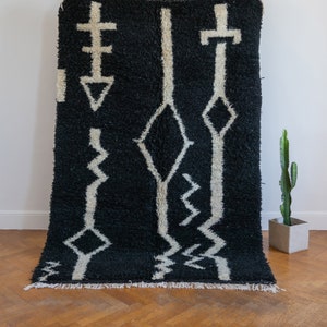 Azilal Berber Rug – 150x240cm