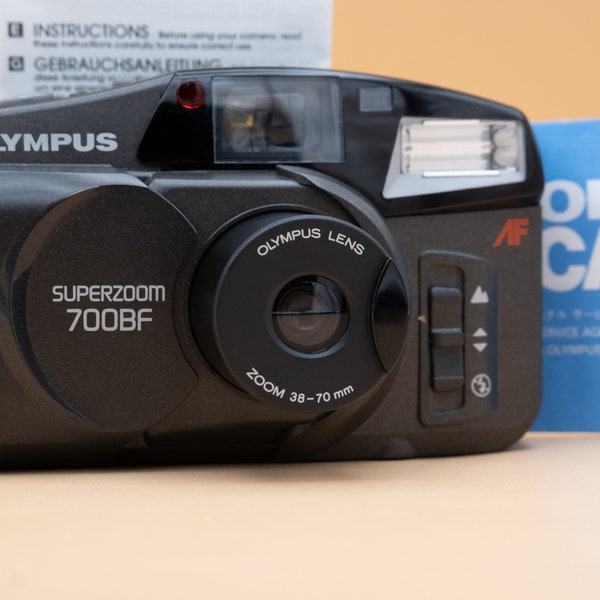Olympus Superzoom 700BF (Accura) 35mm analoge Kamera mit Originalverpackung