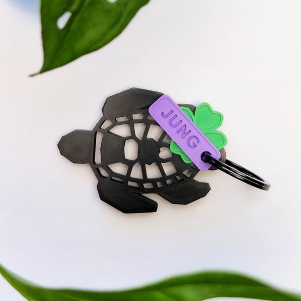 Porte-clés Tortue personnalisé avec charme au choix et anneau en métal, accessoire tortue pour sac, charme cadeau mignon personnalisable