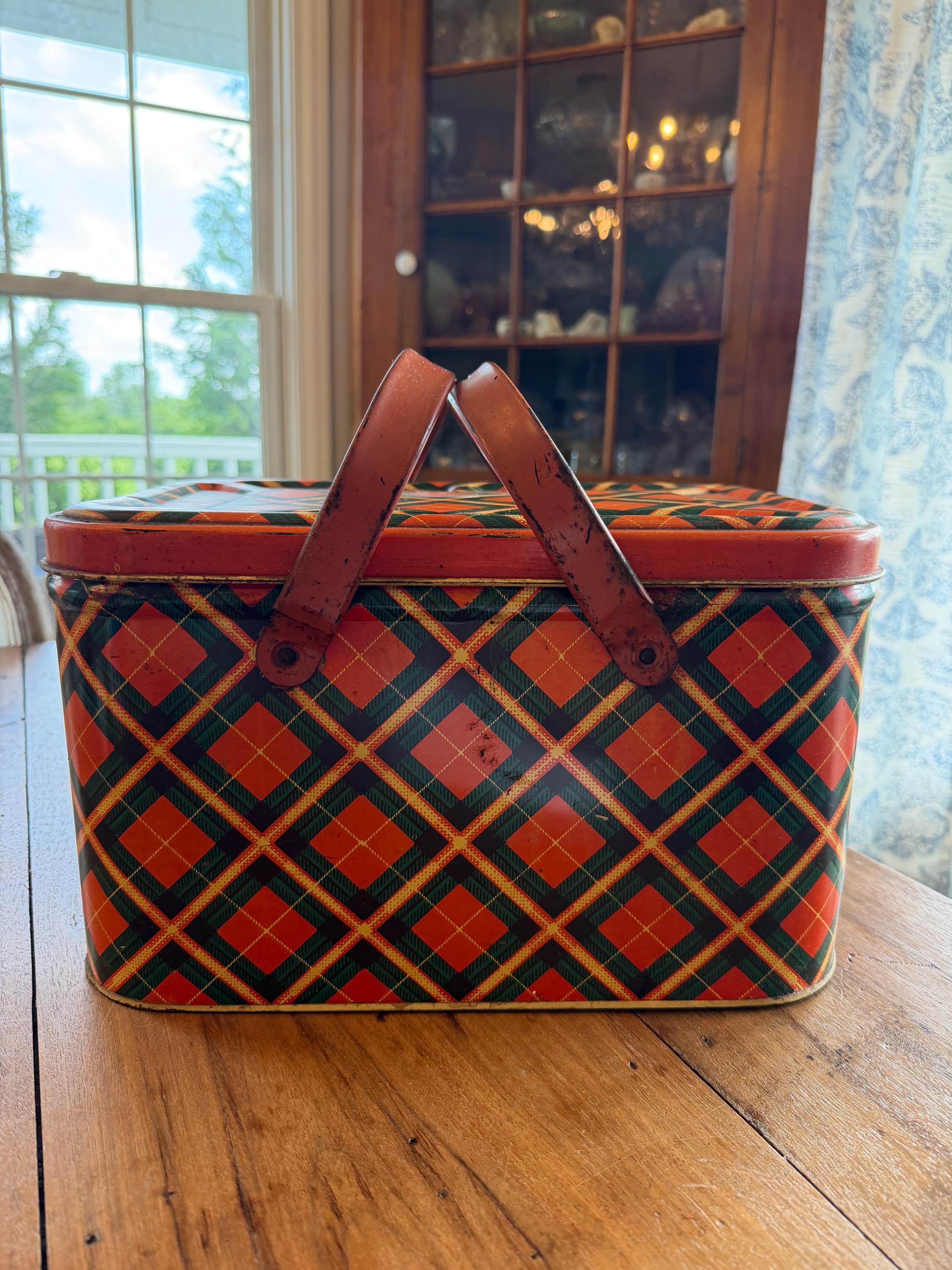 Vintage Plaid Tin Picnic Basket, Diamond Print Plaid, Handles, 1930s