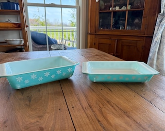 Vintage Pyrex Turquoise Snowflake Space Savers, Casserole, 575 - 2 Qt, 548 - 1.25 Qt, Sold Individually, Storage, Baking, Made in USA, 1960s