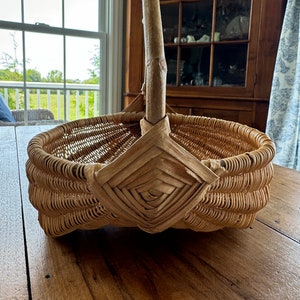 Vintage Woven Buttocks Basket, Rough Wood Handle, Woven Design, Handmade, 1940s