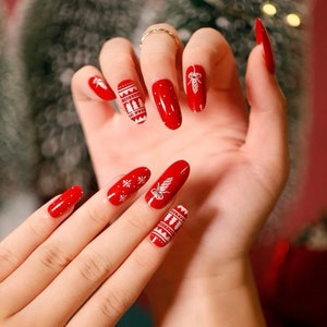 Red and White Christmas Sweater Pattern Nails| Christmas Inspired Nails| Trendy Long Press on Nails| Cute Christmas Gift Nails