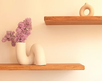 Floating solid oak wall shelf with brackets, oiled finish, custom size, dimensions as desired