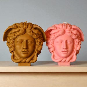 Große Luxus Medusa Kerze - handgefertigte Sojawachs Skulptur, einzigartiges Wohndekor, Statement-Kerze, Geschenk für Kunstliebhaber und besondere Anlässe