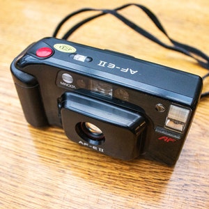Minolta EF-II 35 mm Point & Shoot Filmkamera