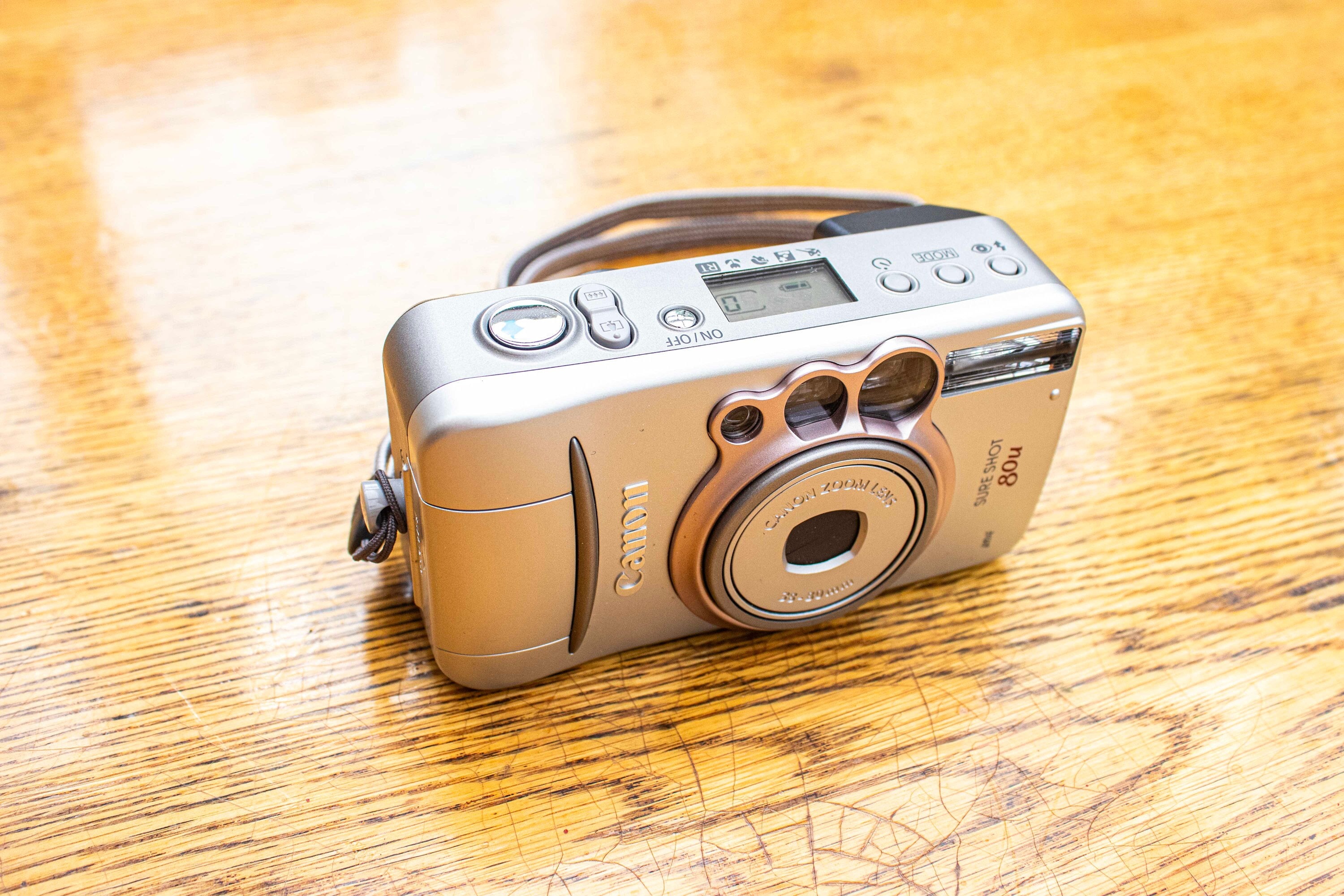 Canon Sure Shot 80u 35mm Film Camera W/ Case Manual