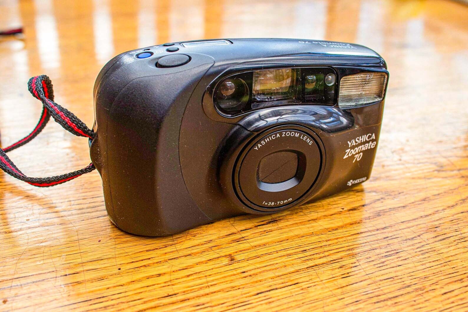 YASHICA T4 コンパクトフィルムカメラ Yahoo!オークション -「yashica t4」(フィルムカメラ) (カメラ