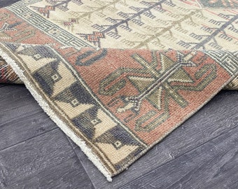 Vintage Turkish Oushak Runner Rug: Red, Green, Blue Wool (2.8x6.9 Ft)