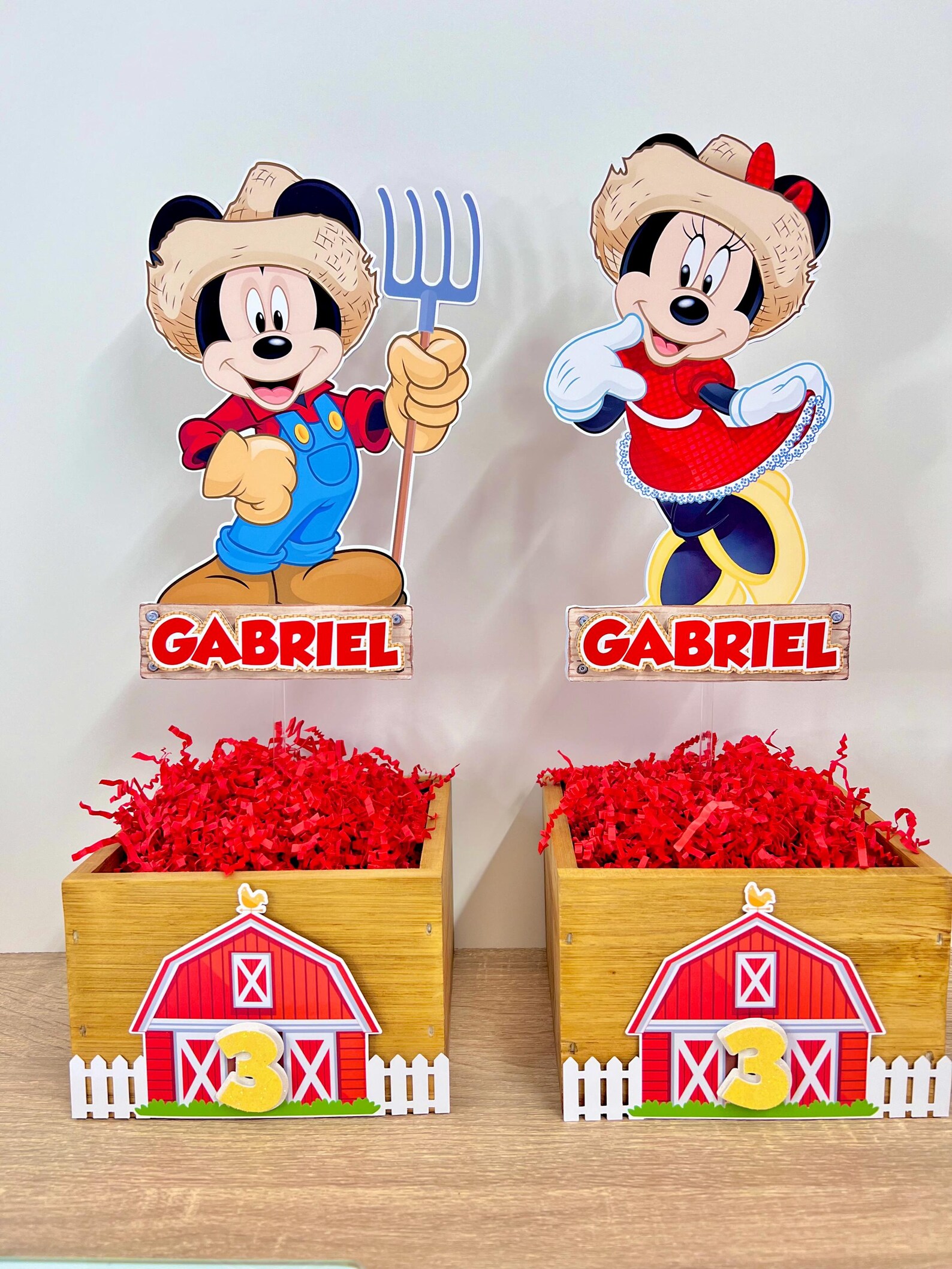 Mickey Mouse Farm, Mickey Mouse Barn, Mickey Farmer, Minnie Mouse Farm ...