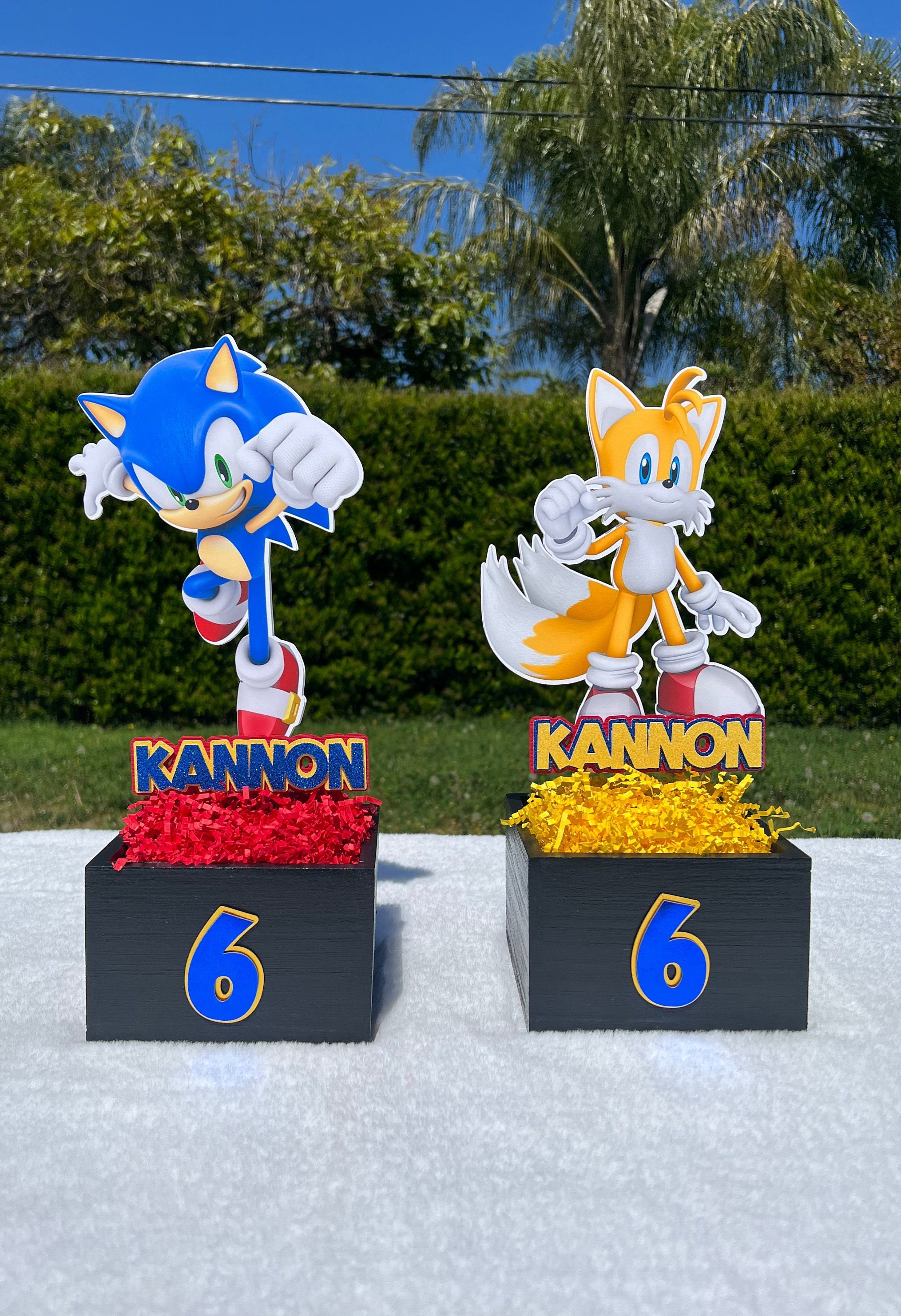 Découpes (props) En Carton Ondulé De Sonic, Knuckles, Tails Et Shadow - 2 Pieds De Haut - Pour Fête D'anniversaire