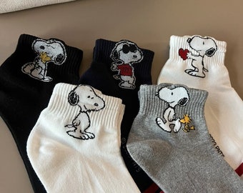 Snoopy Peanuts offizielle Solid Crew Socken - Ultraweiche Baumwoll Knöchel Socken - Premium Snoopy Socken