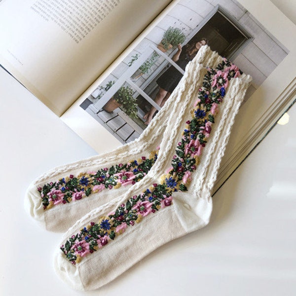 Vintage Flower lace Socks Stylish Fashion Socks Skirts Socks/ Cotton Daily Socks