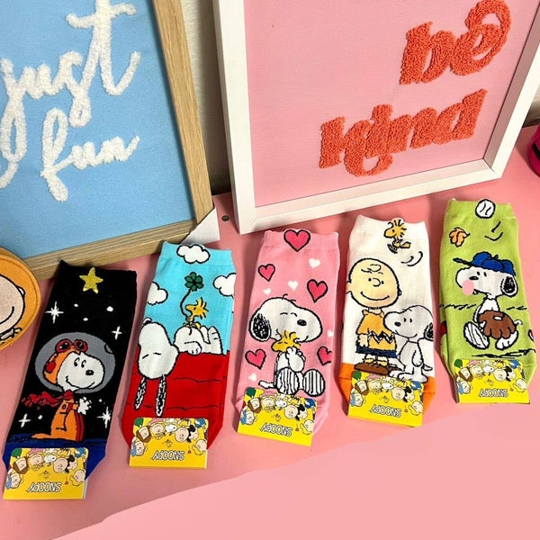 Peeanuts Snoopy Charlie Brown ankle Socks/ Cotton Ultra Soft women Socks-5Pcs Snoopy universe, heart, red roof Socks variation