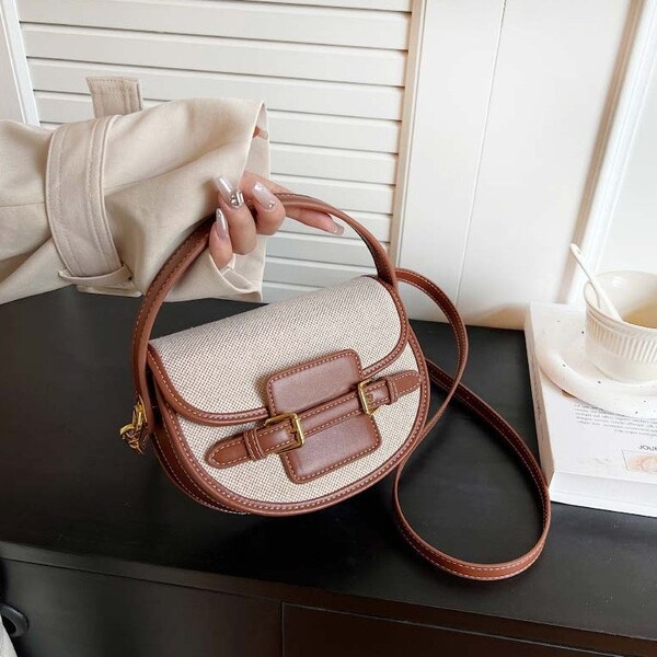 Daily Bag with handle, Coross Body Belt Bag, Premium Quality Modern dandy style shoulder Bags