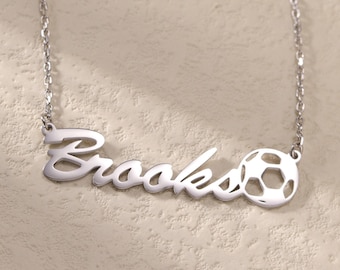 Collier prénom personnalisé ballon de football|Collier minimaliste avec breloque football|Cadeaux personnalisés équipe de football pour garçons et filles|Bijoux de sport