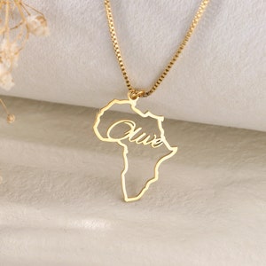Collier en or avec nom de carte de l'Afrique|Collier de voyage personnalisé pour homme et femme|Mini collier avec pendentif carte de l'Afrique avec contour|Bijoux du patrimoine