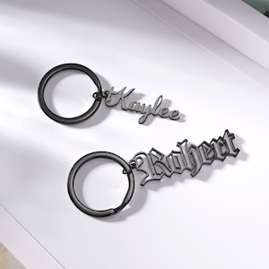 Llavero con placa de identificación personalizada/Llavero con nombre en inglés antiguo personalizado/Llavero con llaves de auto/Llavero con letra personalizada/Regalo del Día del Padre para papá