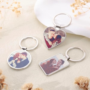 Personalized Photo Keychain-Custom Engraved Picture Keychain-Famliy Keychain-Photo Car Decor-Memorial Pet Photo Keyring-Papa Boyfriend Gift