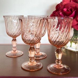 Set of 4 Arcoroc Rosaline Pink Swirl Goblets | Vintage French Glassware | Blush Depression Style Water Glasses | Rosaline Water Glasses
