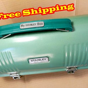 For Stanley Lunch Box (9.4 LT Personalized Label  Tag) only the price of the label name tag