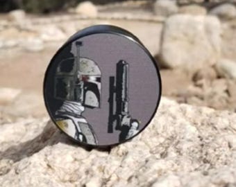 Molinillo de hierbas y especias inspirado en Boba Fett de Star Wars, molinillo magnético de aluminio de 4 capas, utensilio de cocina de ciencia ficción, regalo para él.