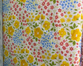 Tela de 1930 por metro, colección "Grandma Chic Cottage Core".