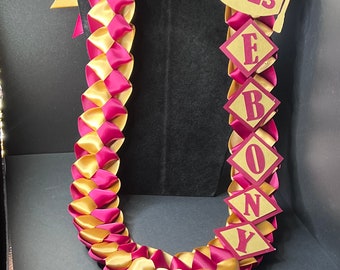 Custom graduation lei