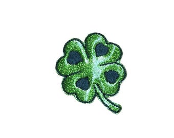 Heart Leaf Clover Vinyl Felties - Heart Leaf Clover Badge Reel - St Patricks Day Feltie - St Patricks Day Badgereel