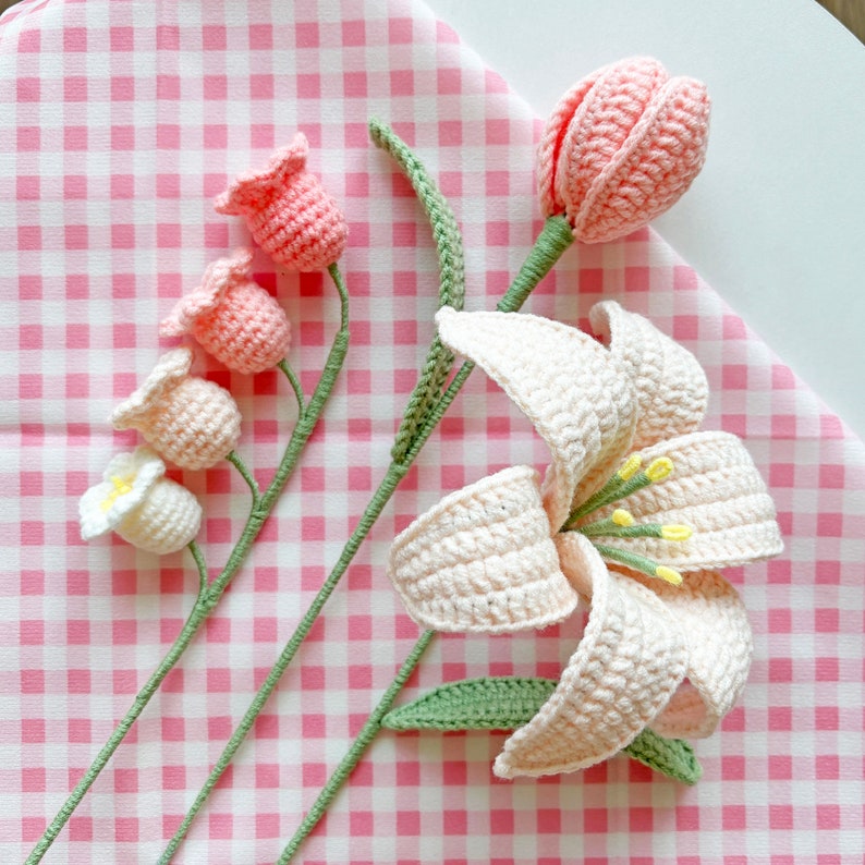 Blumenstrauß Häkelanleitungen-Bundle Lilie, Tulpe, Maiglöckchen, Vergissmeinnicht, Eschenblatt DIY Handmade Craft Projekt Englisch Bild 9