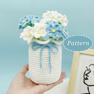 ワスレナグサの花瓶かぎ針編みパターン | 花束 DIY かぎ針編みパターン | 英語